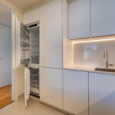 Cond Bayline - Liro - - Gym - - Pool - Wifi - By Bedzy Appartement