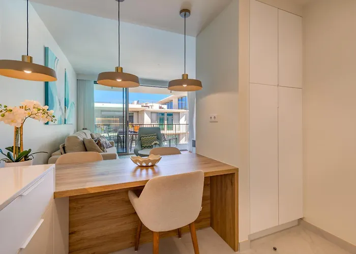 Appartamento Cond Bayline - Liro - - Gym - - Pool - Wifi - By Bedzy *