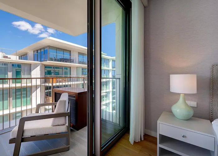 Cond Bayline - Liro - - Gym - - Pool - Wifi - By Bedzy